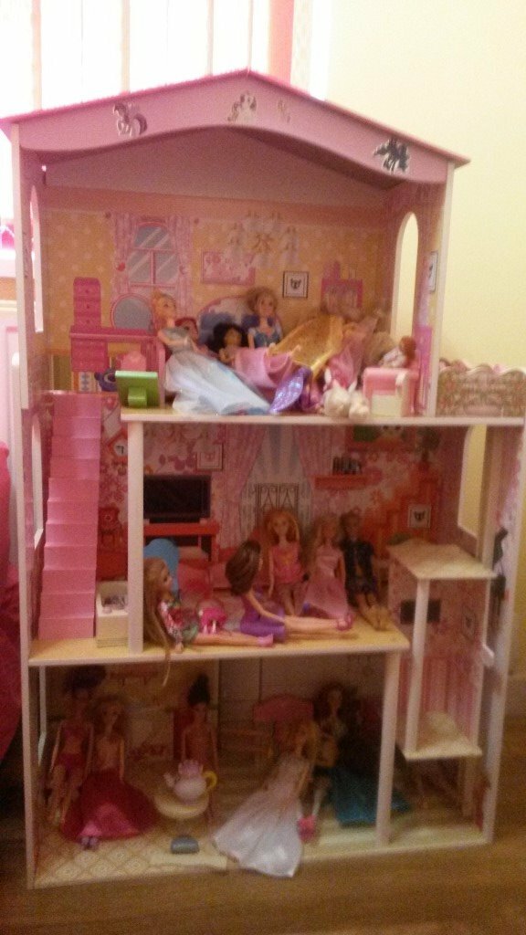 free barbie house